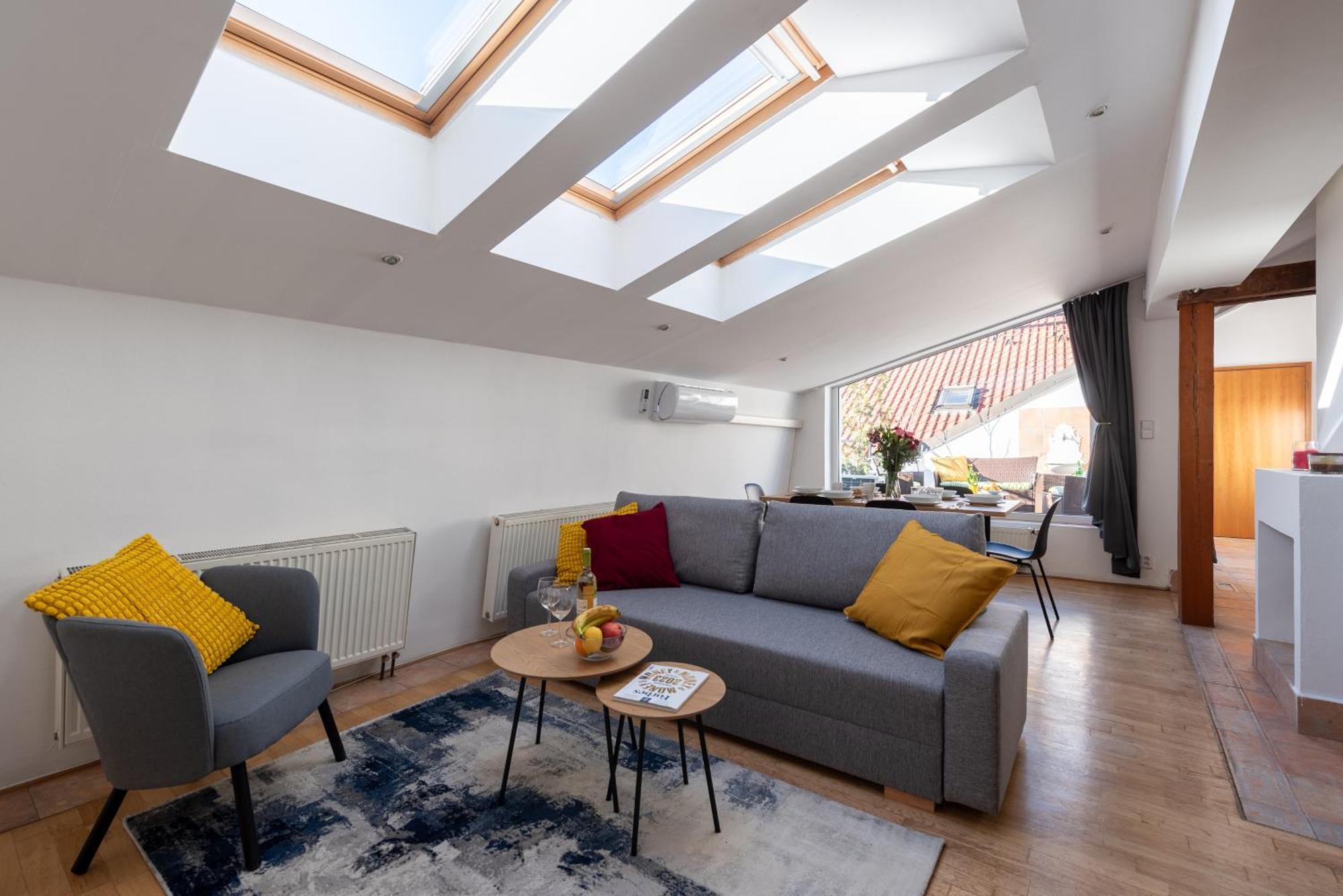 Appartamento With Terrace In Center