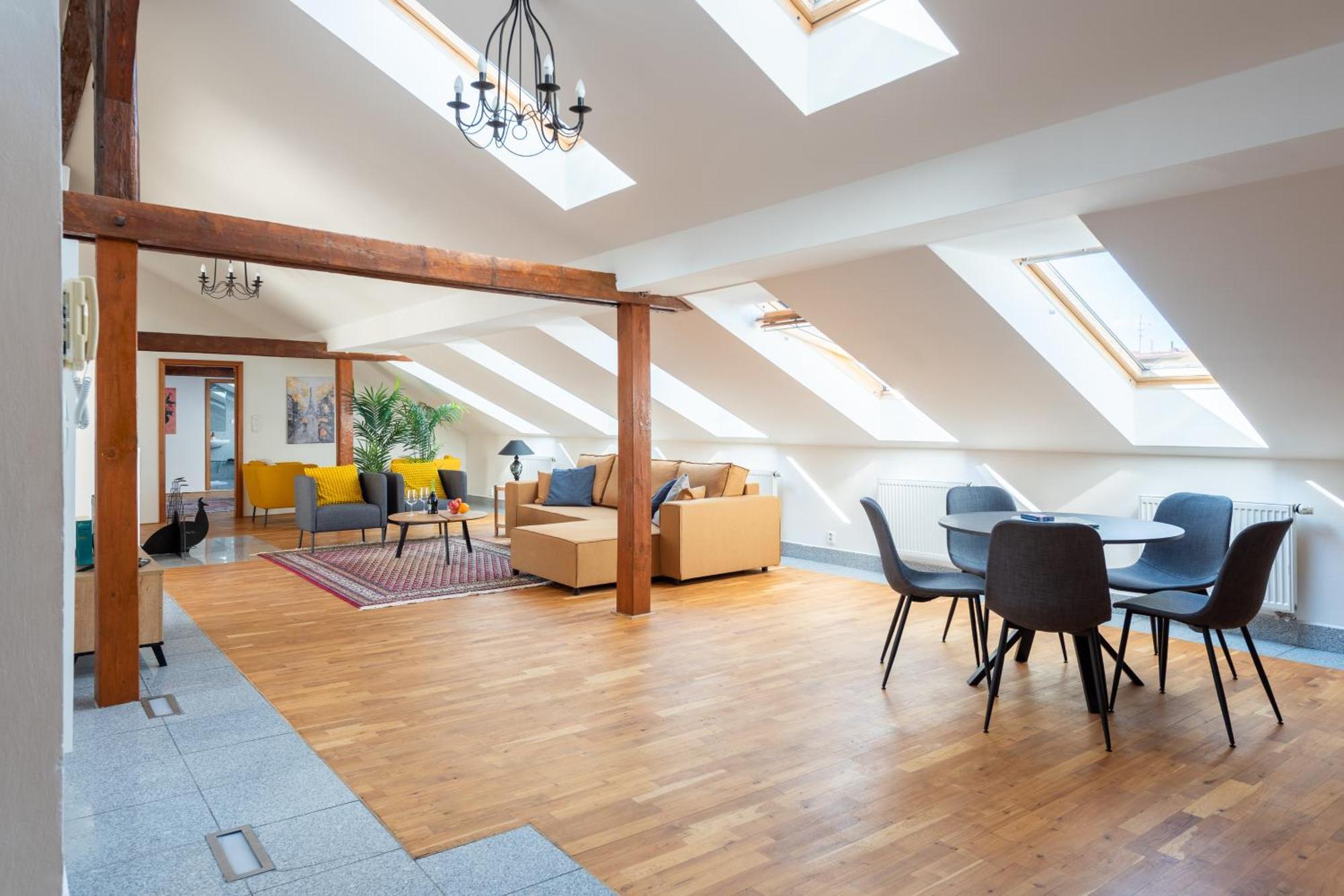 Appartamento With Terrace In Center *